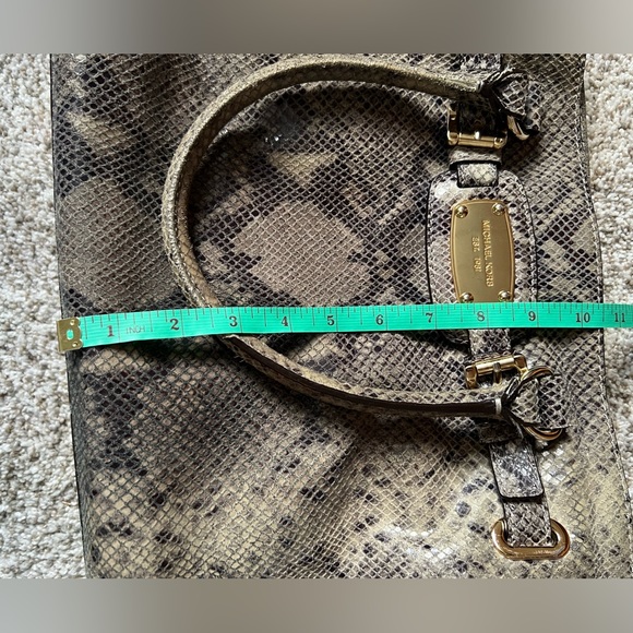 Michael Kors Taupe Brown Snake Skin Gold Hardware Purse Shoulder Bag - Picture 10 of 10